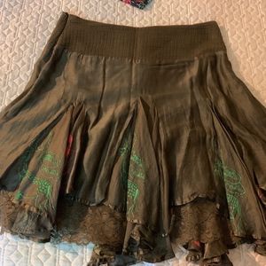 Gorgeous Desigual silky olive skirt